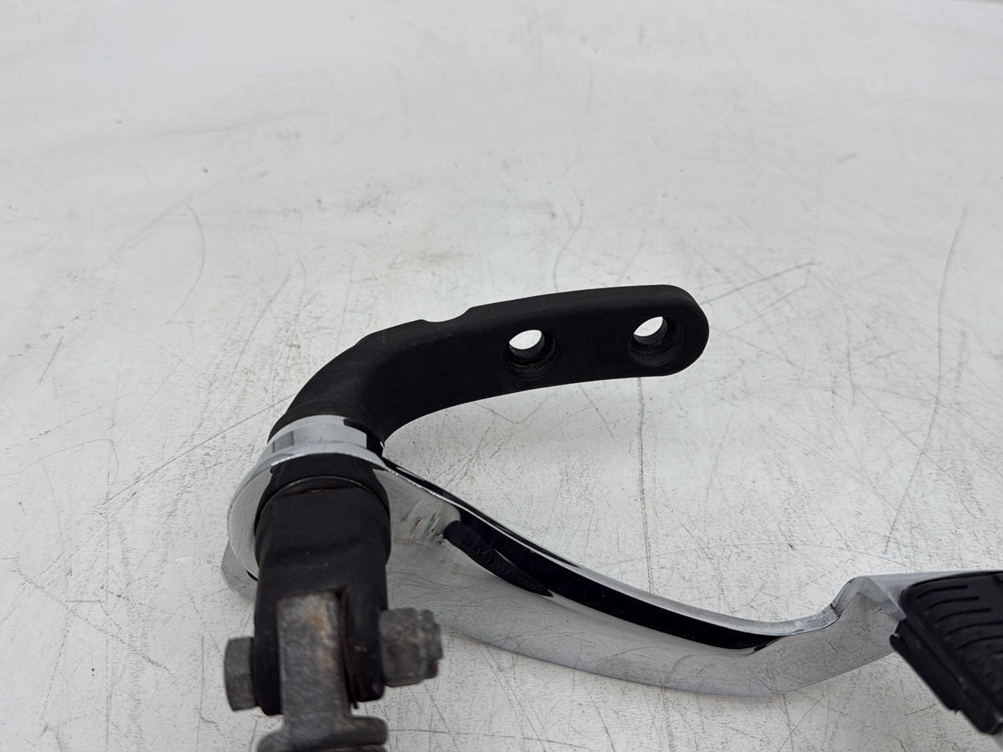 2005 Harley Dyna FXDWG Wide Glide OEM Left Right Foot Brake Control Pegs