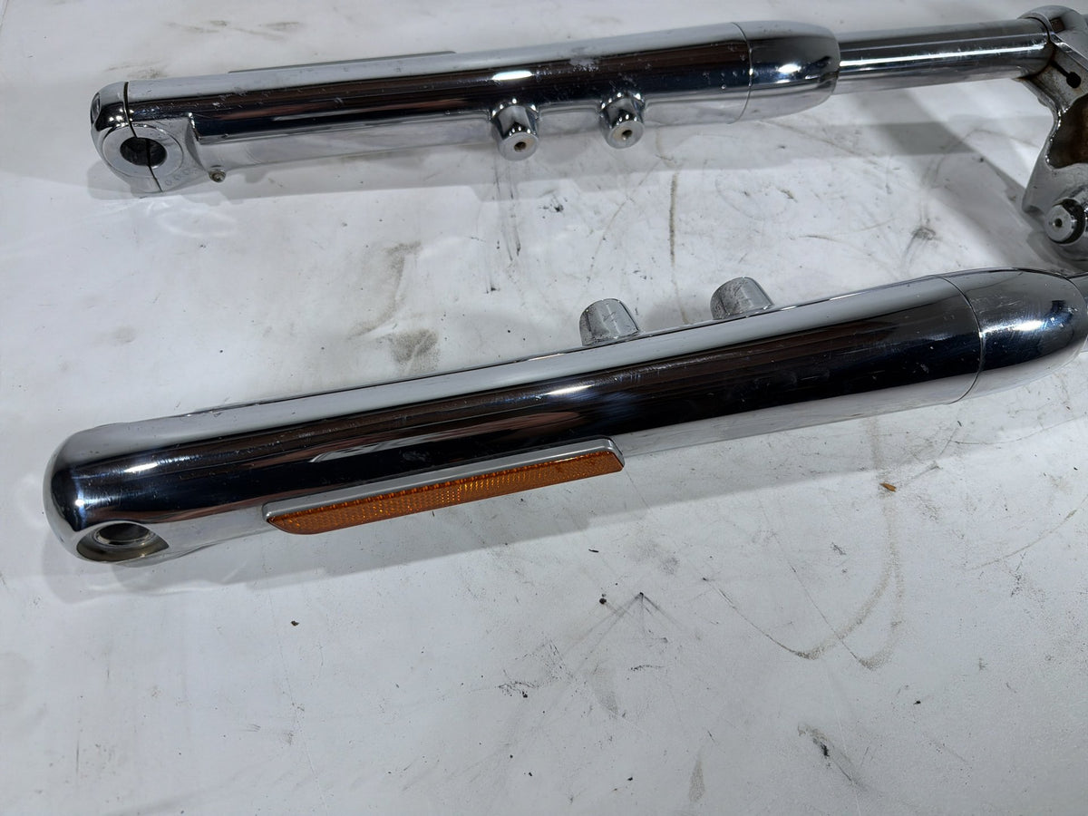 2006 Harley Softail Deuce FXSTDI Front Triple Tree Set & LH RH Fork Legs Sliders