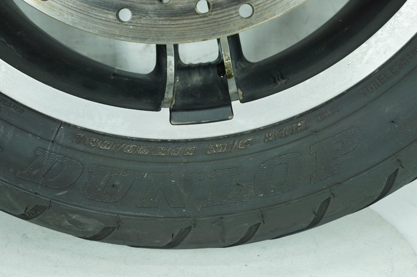 2016 - 2025 Harley-Davidson Touring Street Glide Rear Wheel Rim Tire 40900033