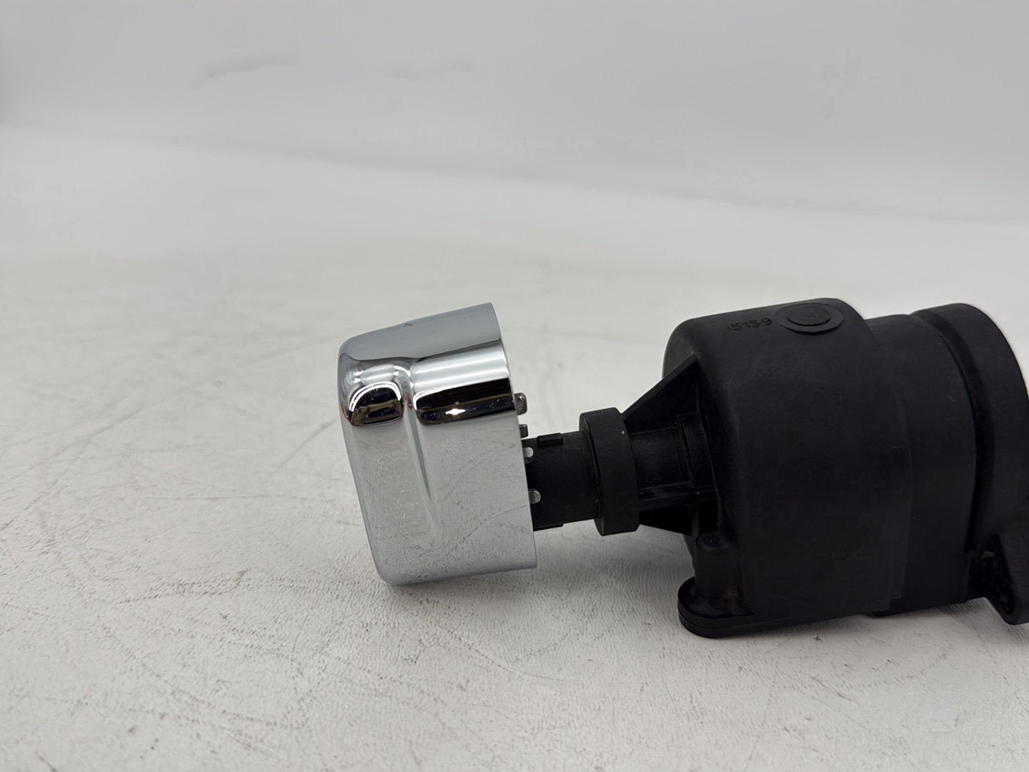 2015 Harley Touring FLHXS Street Glide OEM Ignition Switch Cylinder Barrel Lockset NOKey