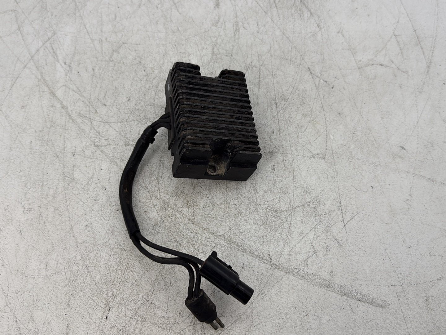 1997 Harley Sportster 1200 Custom XL1200C OEM Voltage Regulator Rectifier