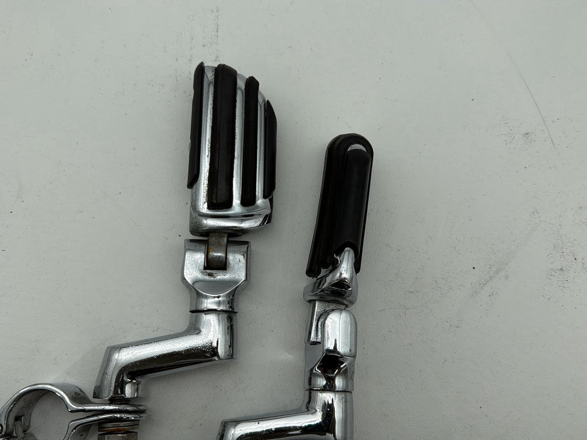 2001 Harley Electra Glide Touring FLHT OEM Front Right Left Highway Foot Pegs