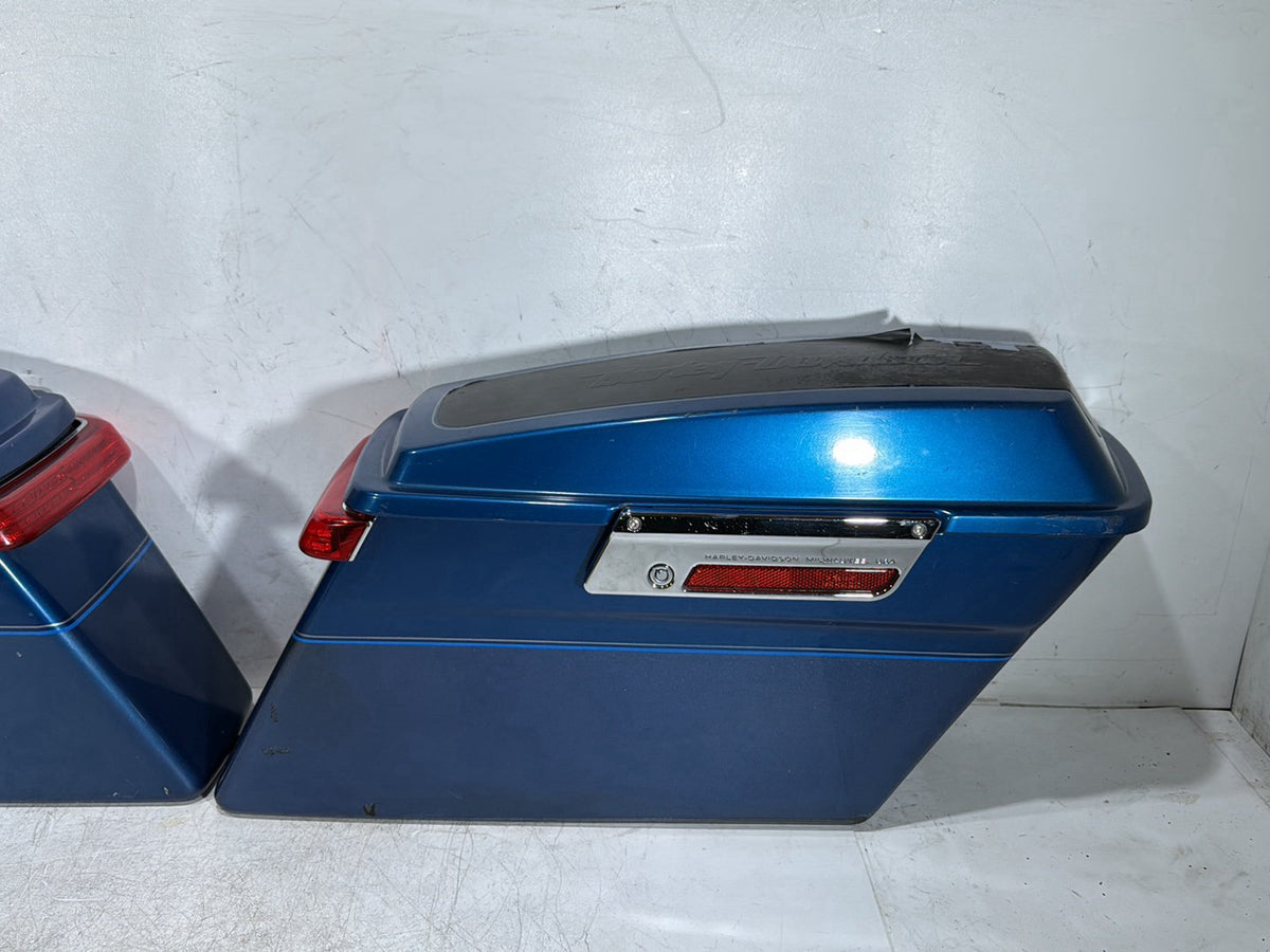 2006 Harley Electra Glide Touring Ultra FLHTCUI OEM Left Right Saddlebags Luggage NOKey