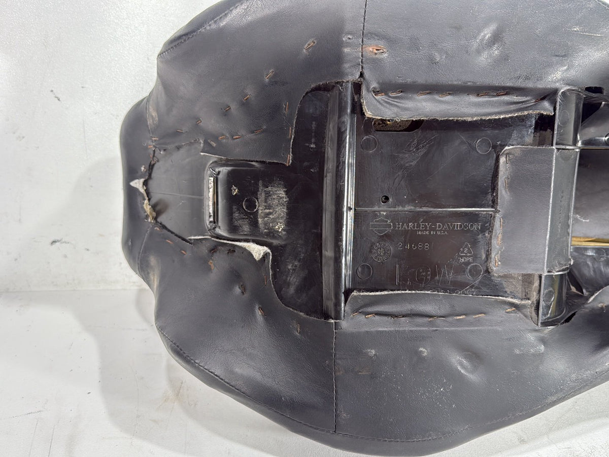 2013 Harley Electra Glide Touring Ultra OEM Passenger Rider Driver Seat Saddle