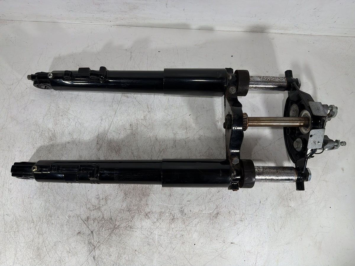 2006 Harley Electra Glide Touring Classic OEM Front Triple Tree Set & LH RH Fork Legs Sliders