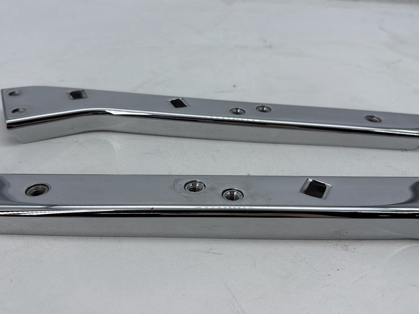2007 Harley Street Glide Touring FLHX OEM Left Right Saddlebag Fender Struts Brackets