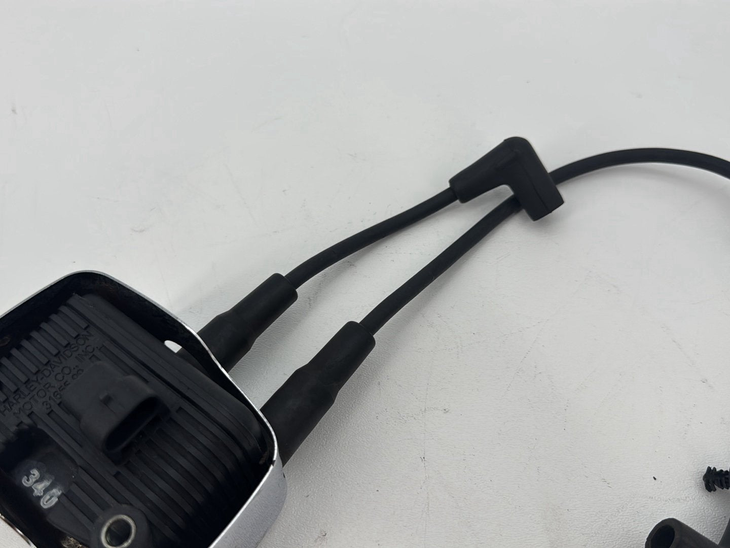 1999 - 2006 Harley-Davidson Dyna Low Rider Ignition Coil Spark Plugs Cable w/ Cap Trim Cover Panel