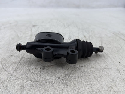 2016 Harley Road King Touring FLHR OEM Rear Brake Master Cylinder Reservoir