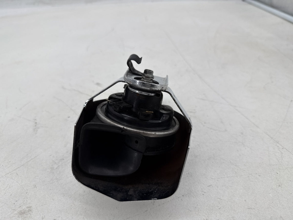 1997 Harley Road King Touring FLHR OEM Horn Signal Klaxon Chrome Cover