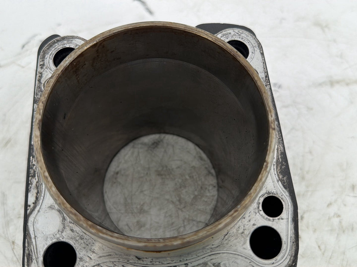 2019 Harley Touring FLHT Electra Glide OEM Twin Cam Engine Jug 1 Cylinder Barrel
