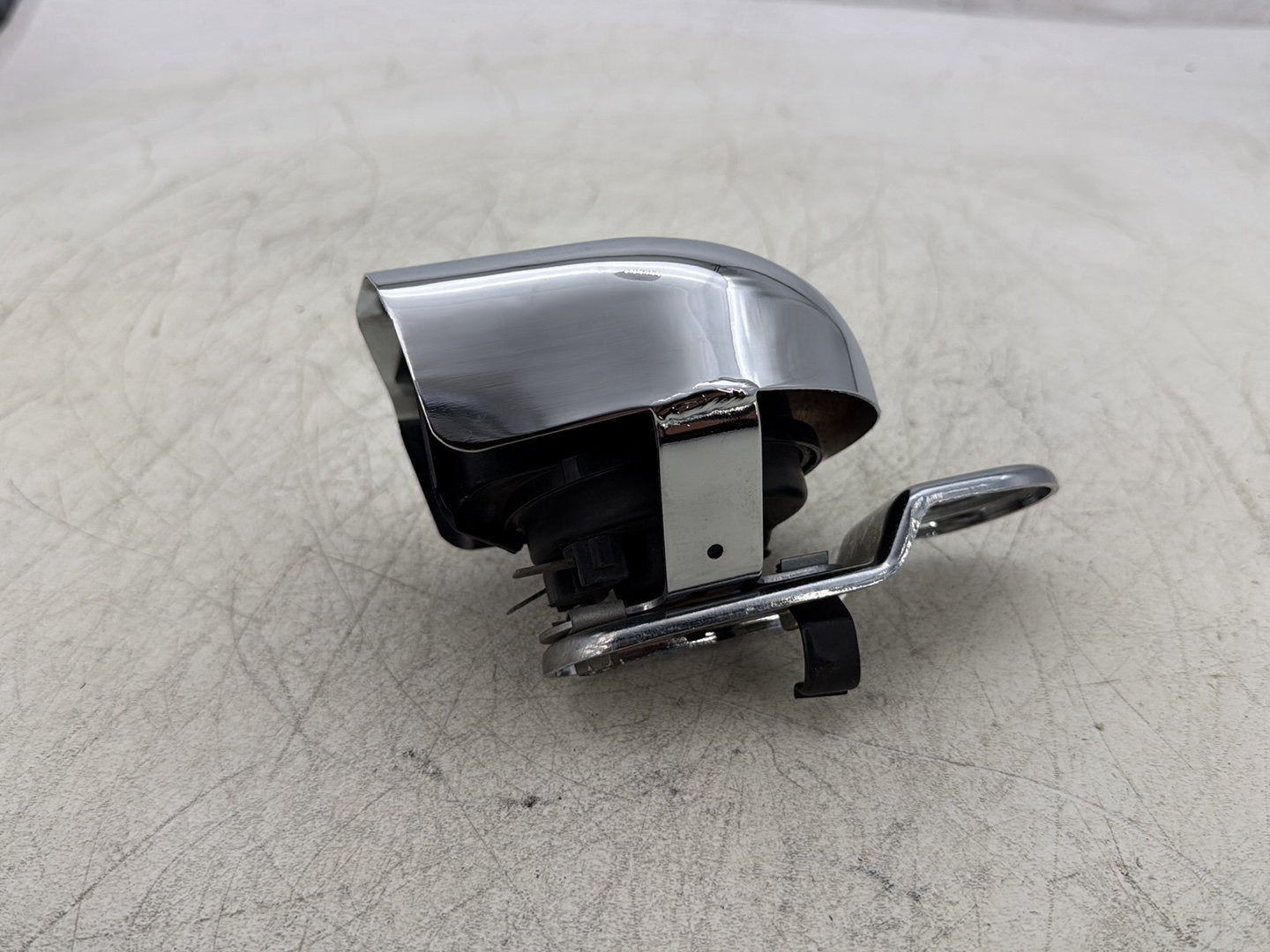 2007 Harley Touring FLHTC Electra Glide Classic OEM Horn Signal Klaxon Chrome Cover
