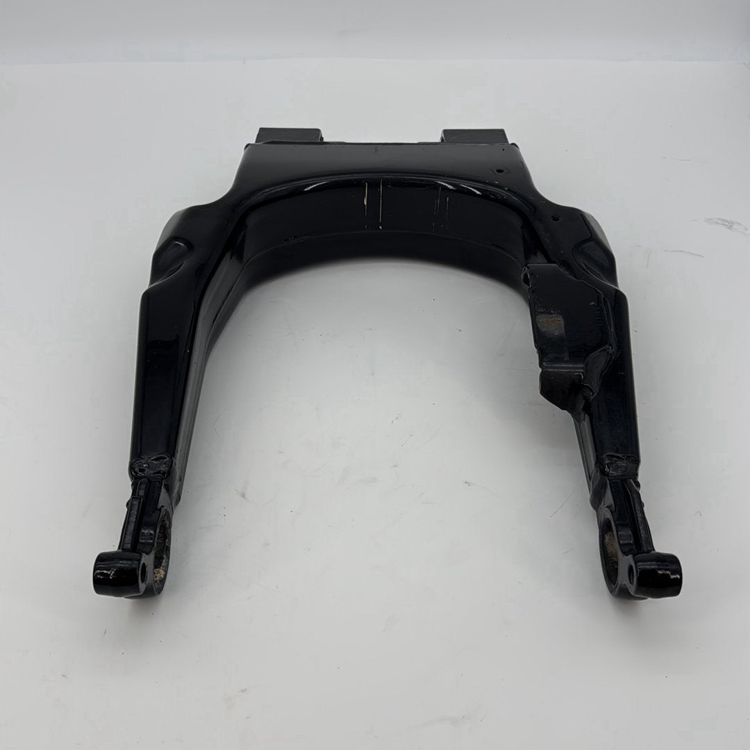 2008 - 2016 Harley-Davidson Touring Street Glide Rear Fork Swingarm Swing Arm  	47549-09