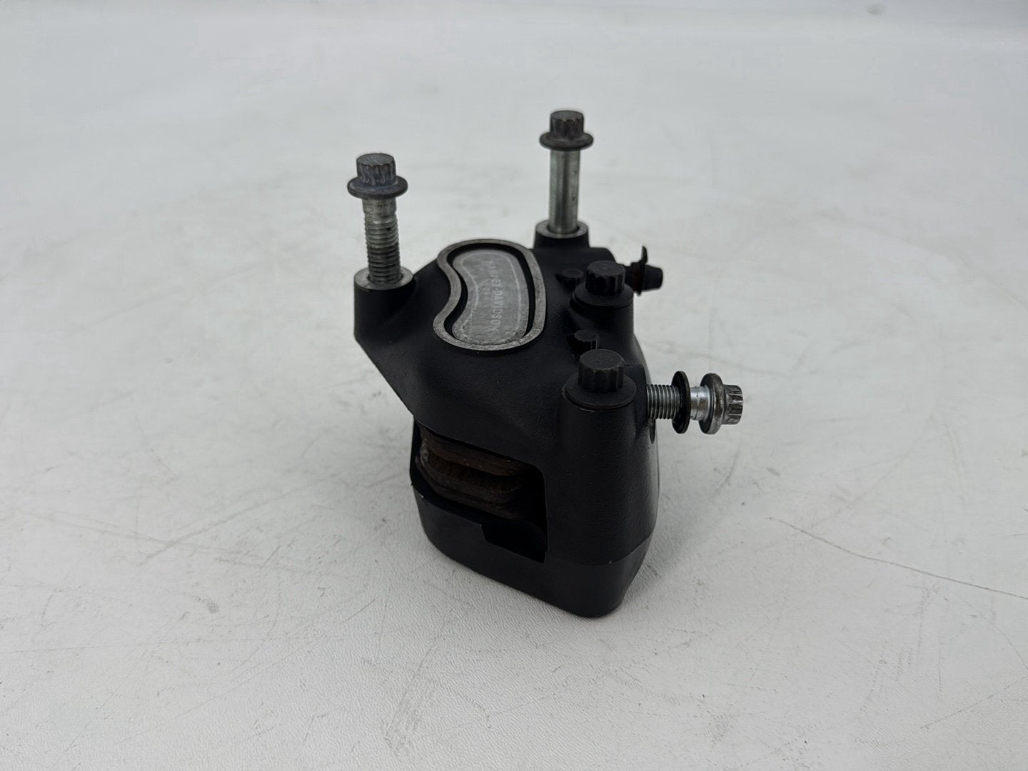 1999 - 2006 Harley-Davidson Touring Road King Police Front Left 1 Brake Caliper 44046-00D