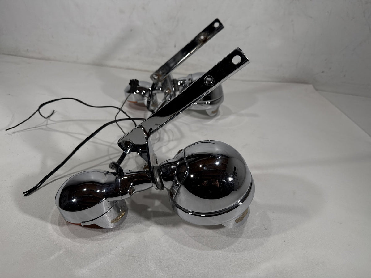 1995 Harley Heritage Softail Classic Front Turn Signal Indicators Aux Light Bar