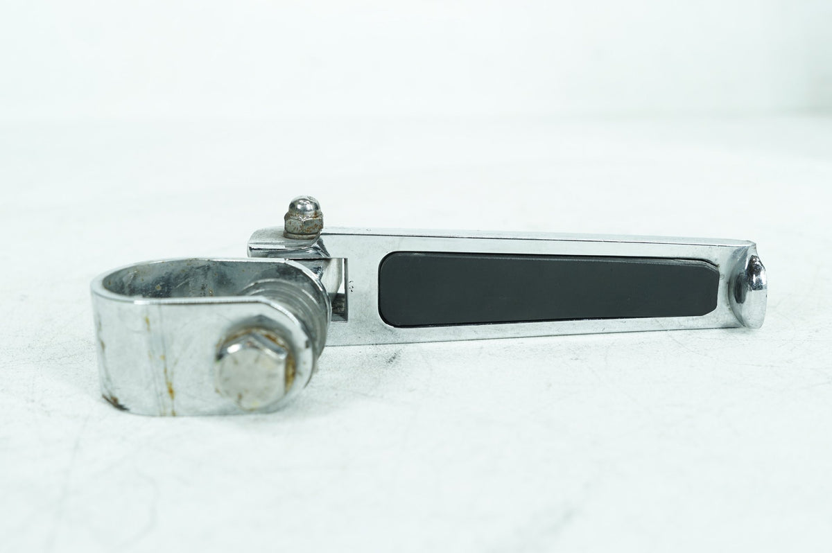 2009 Harley Touring Electra Glide Classic Front Driver Highway 1 Foot Peg Rest