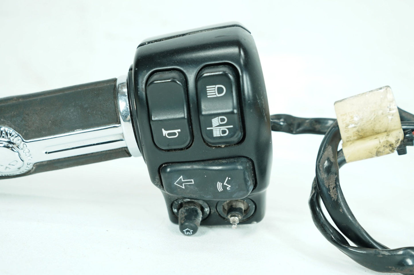 2008 - 2016 Harley-Davidson Touring Electra Glide Ultra Left Turn Signal Headlight Switches Controls 71500128