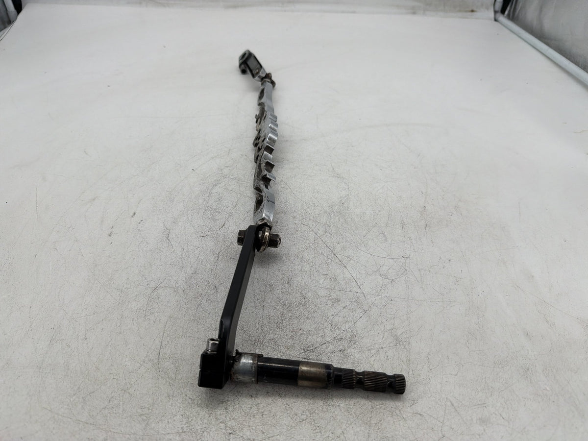 2013 Harley Street Glide Touring FLHX OEM Gear Shifter Lever w/ Rod linkage