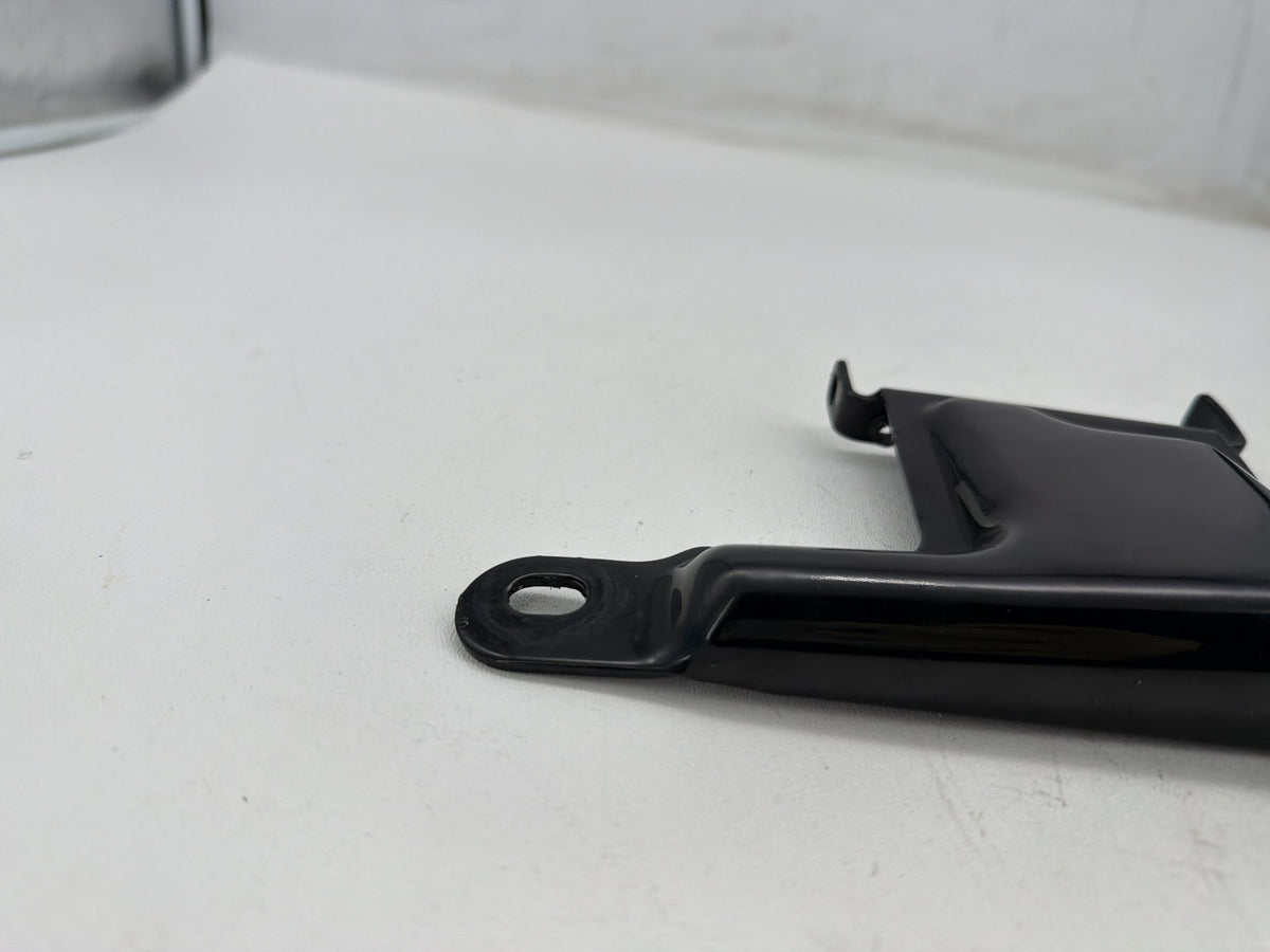 2011 Harley Softail Deluxe FLSTN OEM Seat Bracket Mount Support Mounting