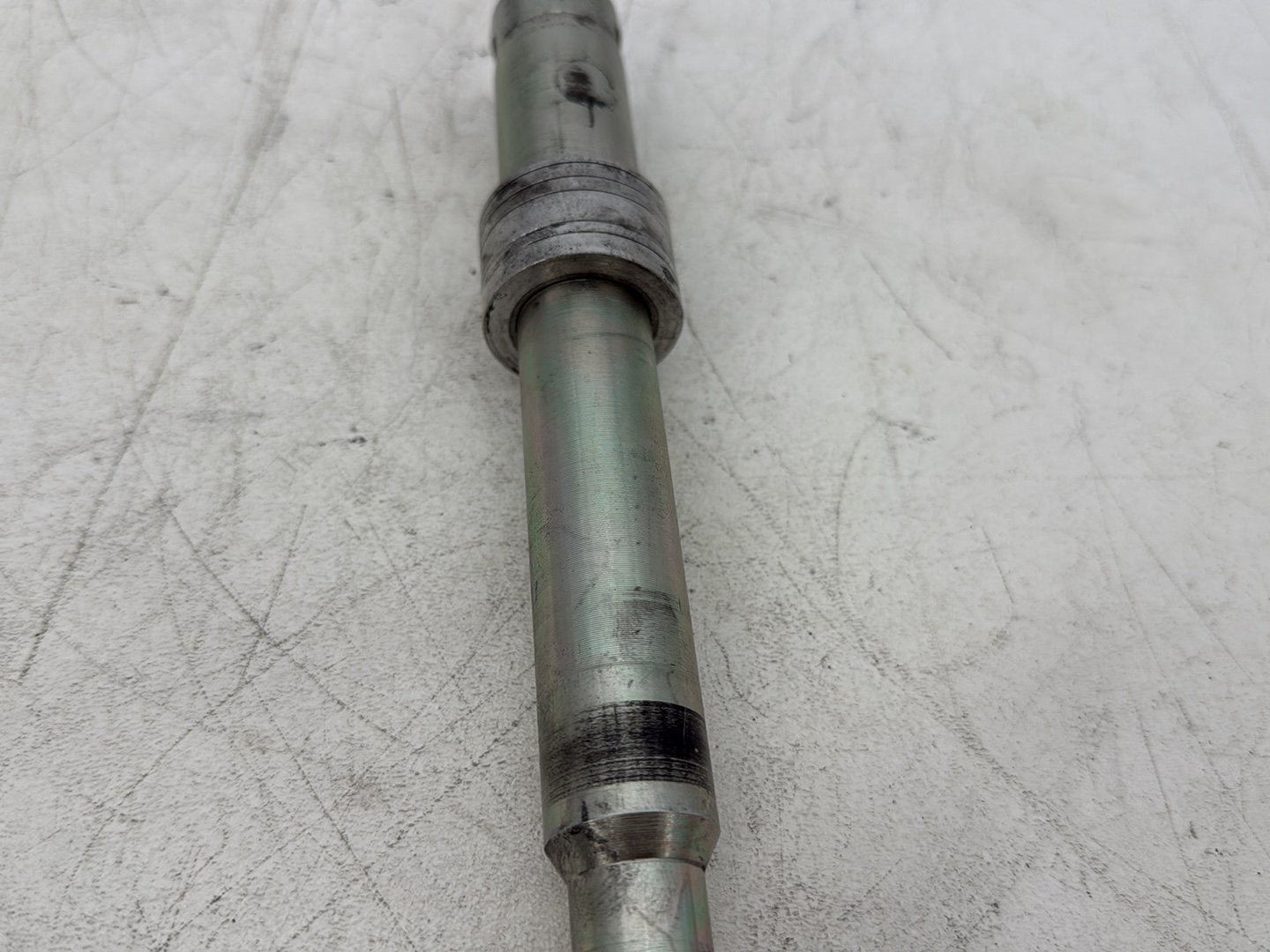 2008 Harley Sportster XL883L 883 Low OEM Front Wheel Axle Bolt Shaft 43895-08