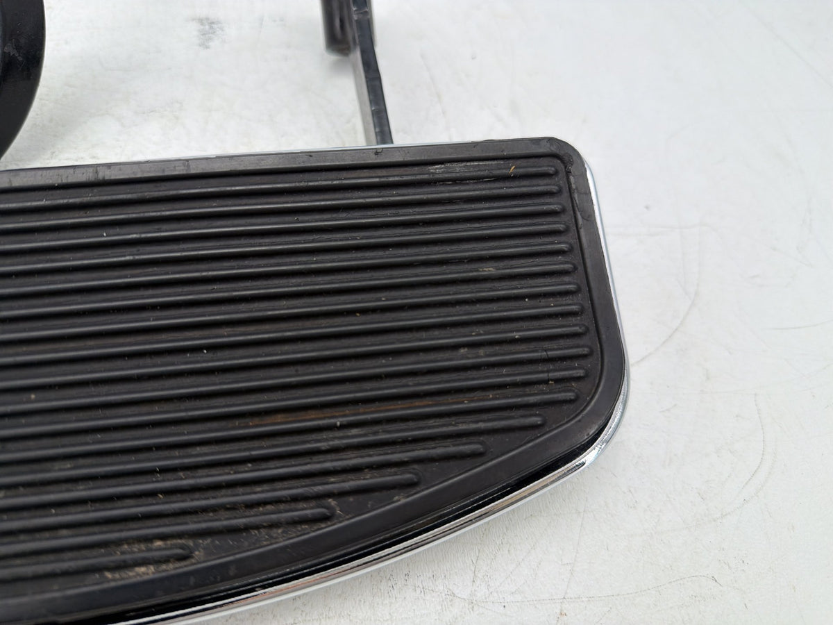 2010 Harley Electra Glide Touring Ultra OEM Right Driver 1 Floorboard Foot Rest