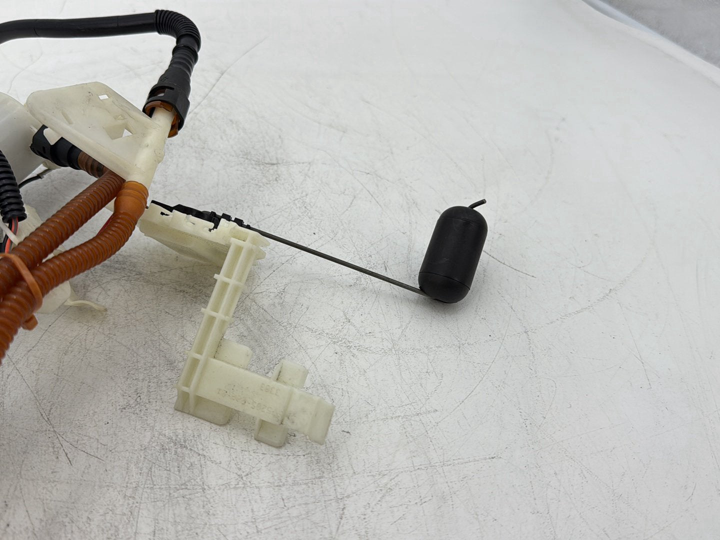 2014 Harley Street Glide Touring FLHXS OEM Fuel Pump Gas Gasoline Petrol Sending