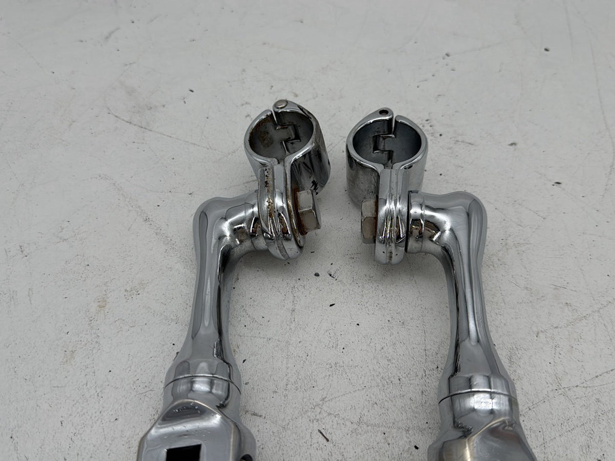 2006 Harley Street Glide Touring FLHXI OEM Front Right Left Highway Foot Pegs