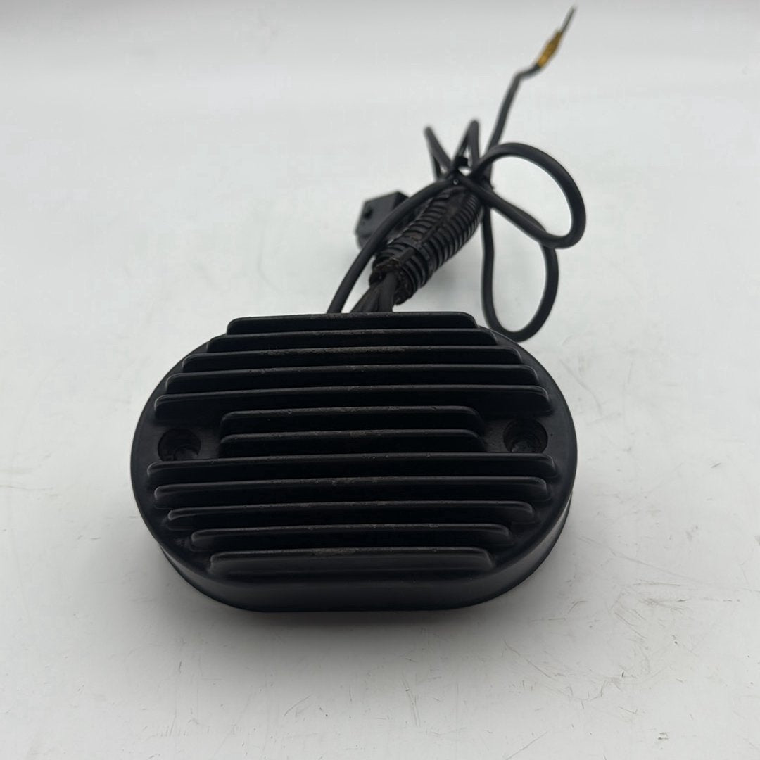 1999 - 2006 Harley-Davidson Softail Night Train Voltage Regulator Rectifier   	74540-01