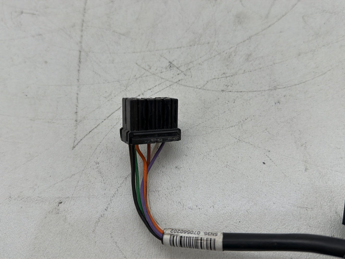 2007 Harley Electra Glide Touring Ultra OEM Indicator Lamp Wire Plug 68789-96A