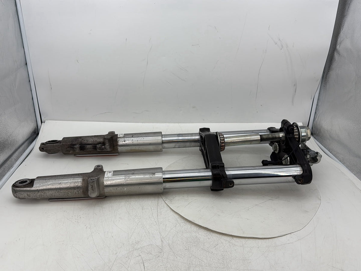 2014 Harley Street Glide Touring Front Triple Tree Set & LH RH Fork Legs Sliders