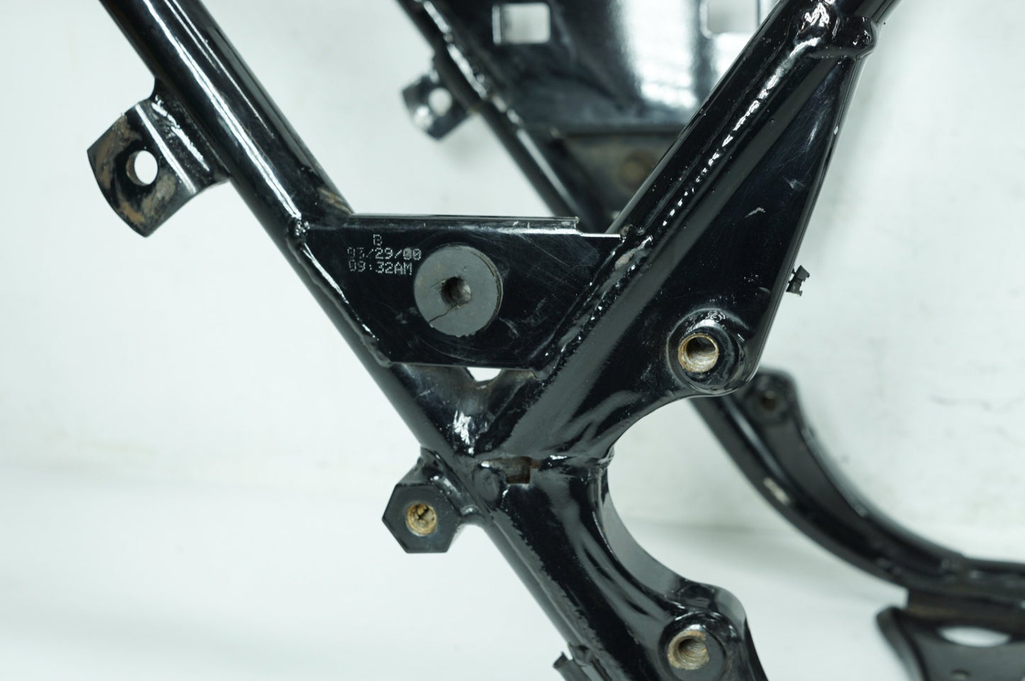 1999 - 2006 Harley-Davidson Touring Electra Glide Ultra Body Main Frame Chassis SLVG 47900-99B