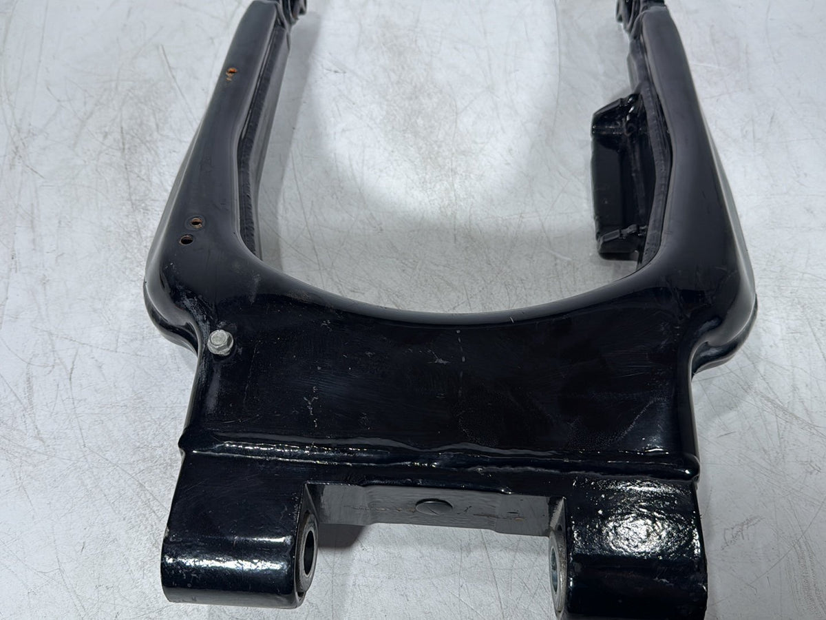 2008 - 2016 Harley-Davidson Touring Electra Glide Ultra Rear Fork Swingarm Swing Arm 47549-09