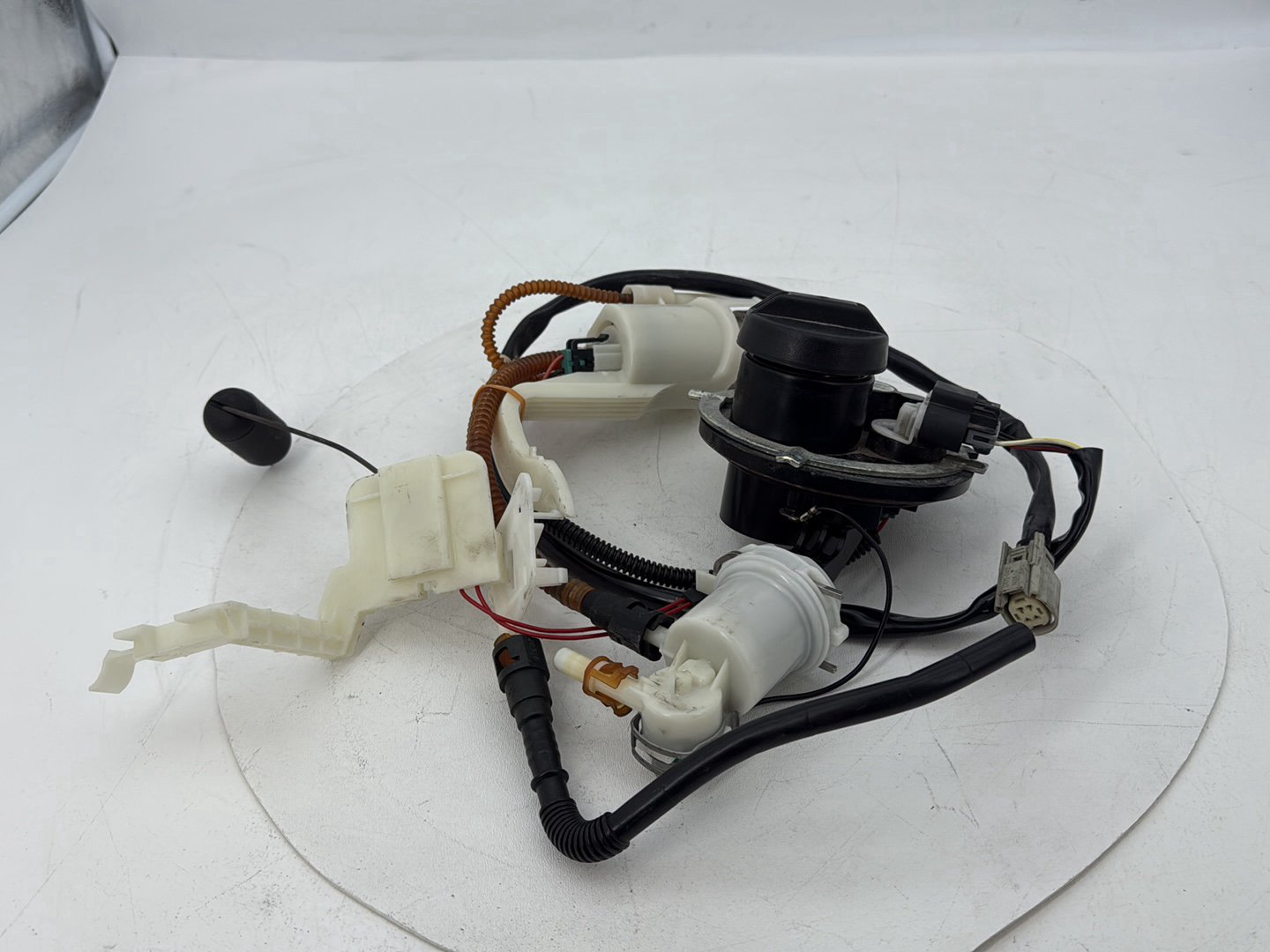 2019 - 2023 Harley-Davidson Touring Street Glide Gas Gasoline Fuel Petrol Pump Sending  	62908-08