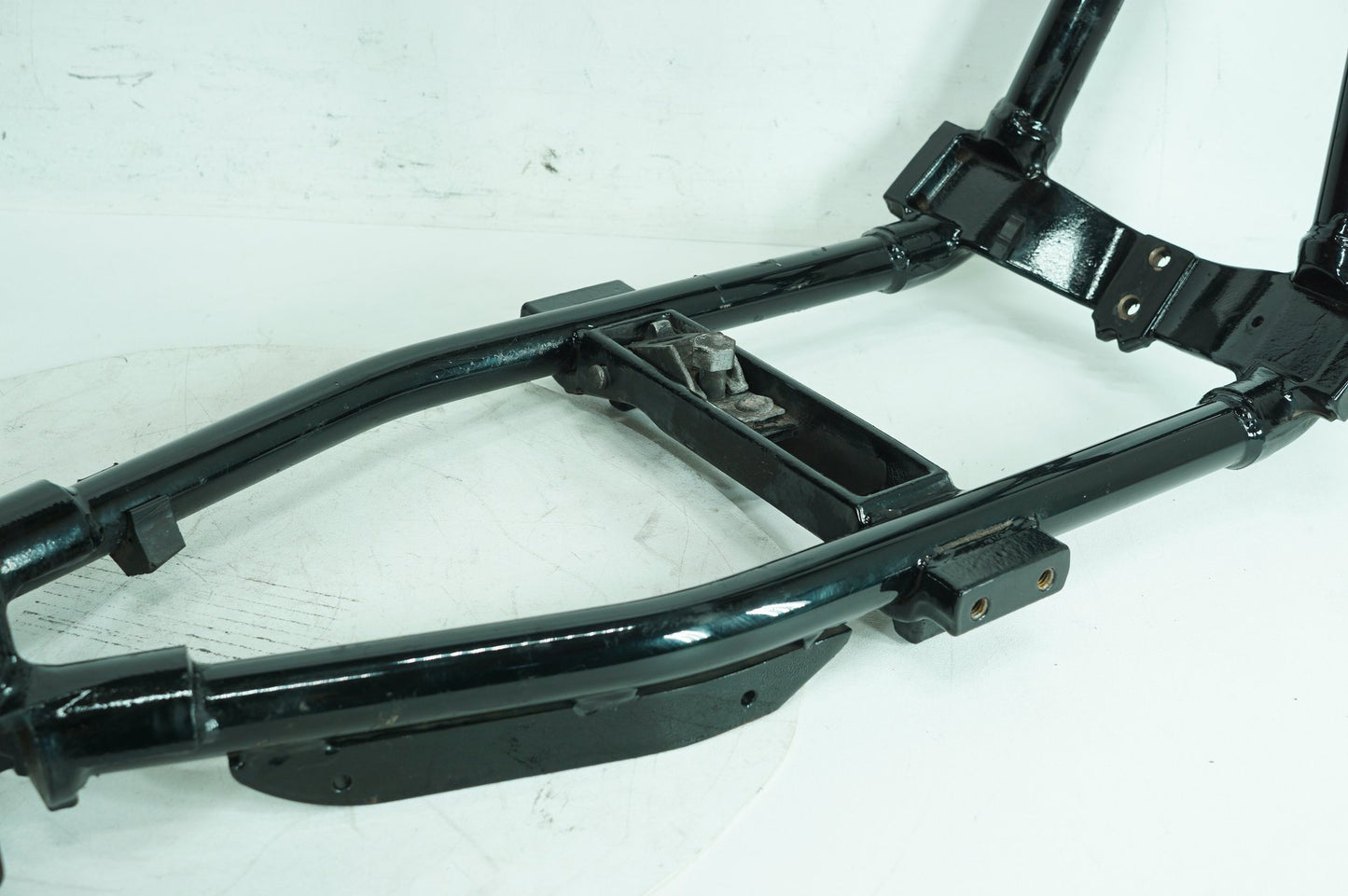 2007 - 2013 Harley-Davidson Dyna Street Bob Body Main Frame Chassis SLVG 47463-06BHP