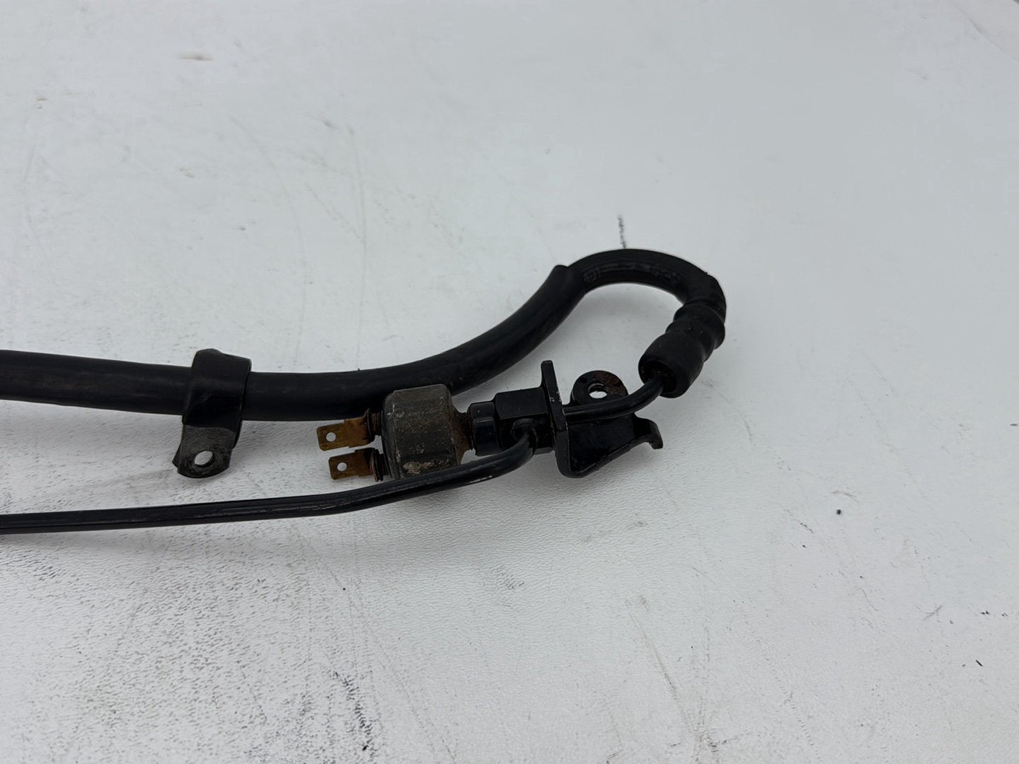 2003 Harley Electra Glide Touring Ultra FLHTCUI OEM Rear Brake Hose Line Pipe