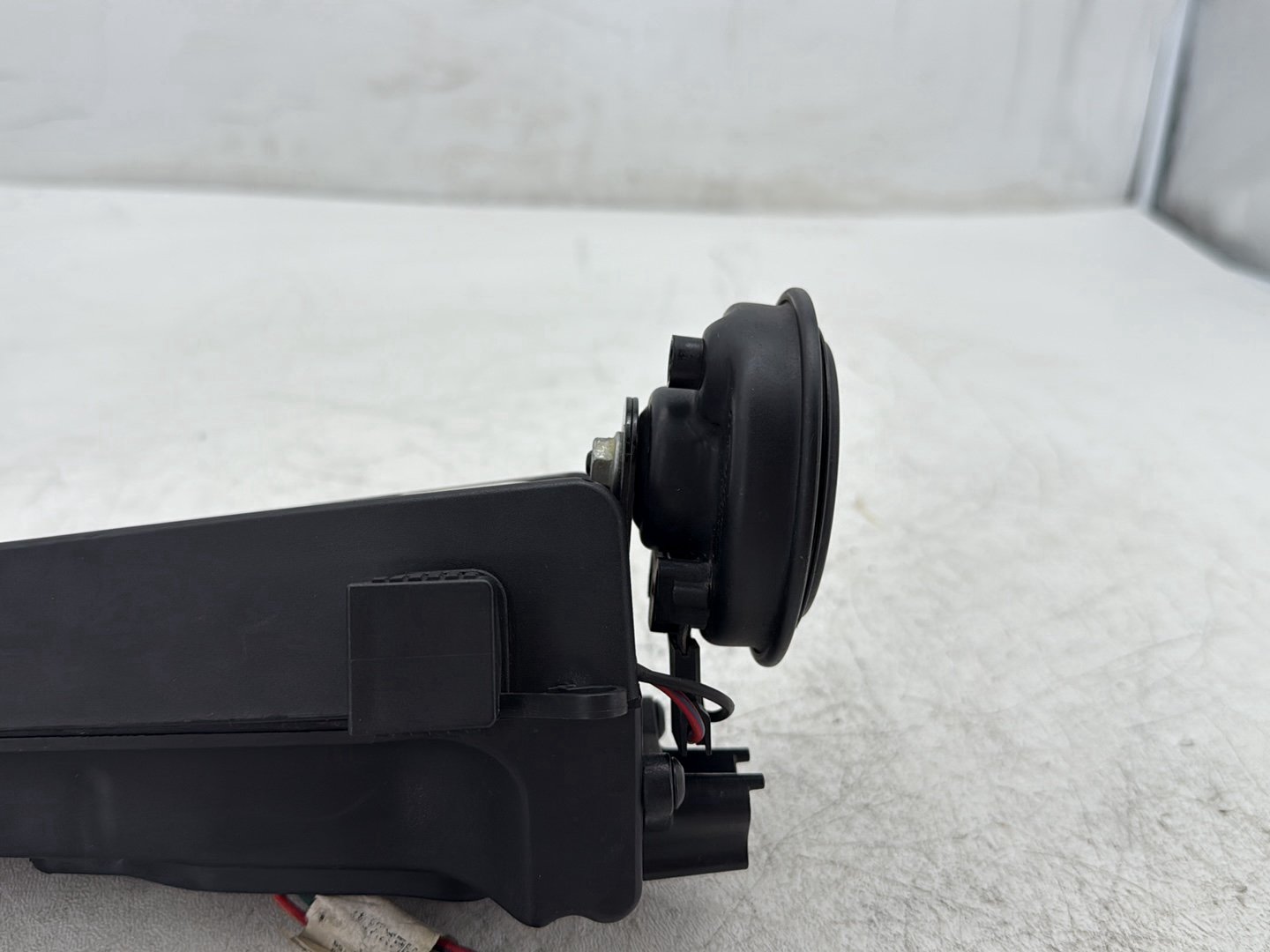 19 Harley Softail Street Bob FXBB OEM Electronic Box Wiring Cable Connector Horn