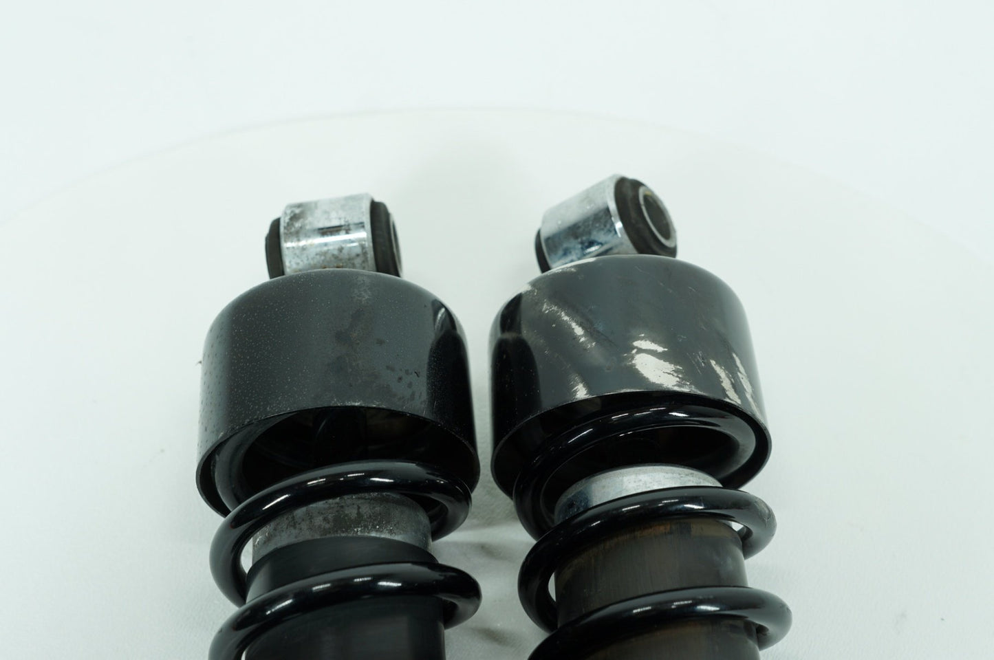 2004 - 2022 Harley-Davidson Sportster Iron 883 Rear Left Right Shock Absorbers 54550-10