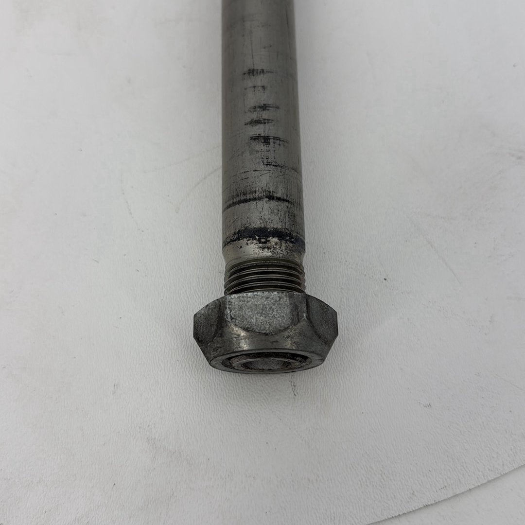 2007 - 2012 Harley-Davidson Dyna Super Glide Rear Wheel Axle Bolt Shaft  	41114-08