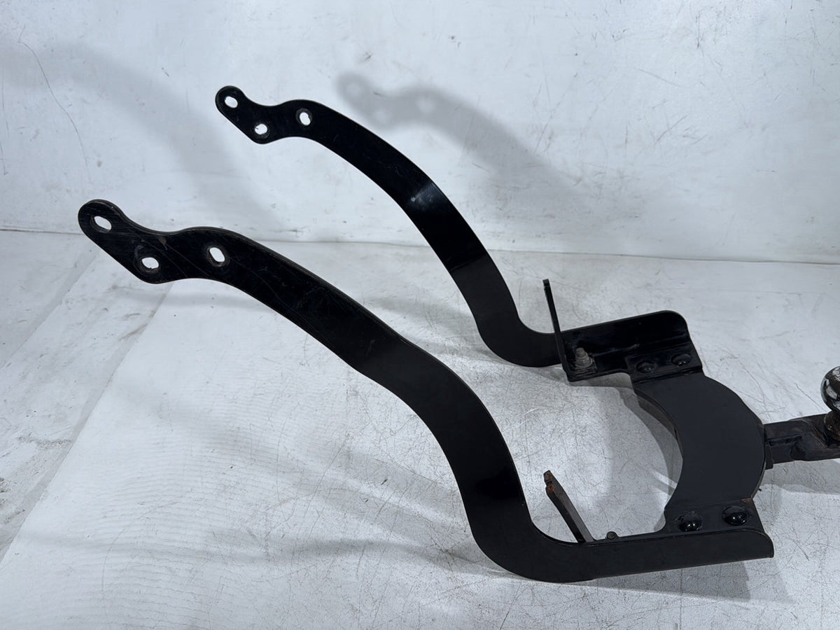 2011 Harley Electra Glide Touring Rear Trailer Hitch Bar Tube Mount Towing TCMT