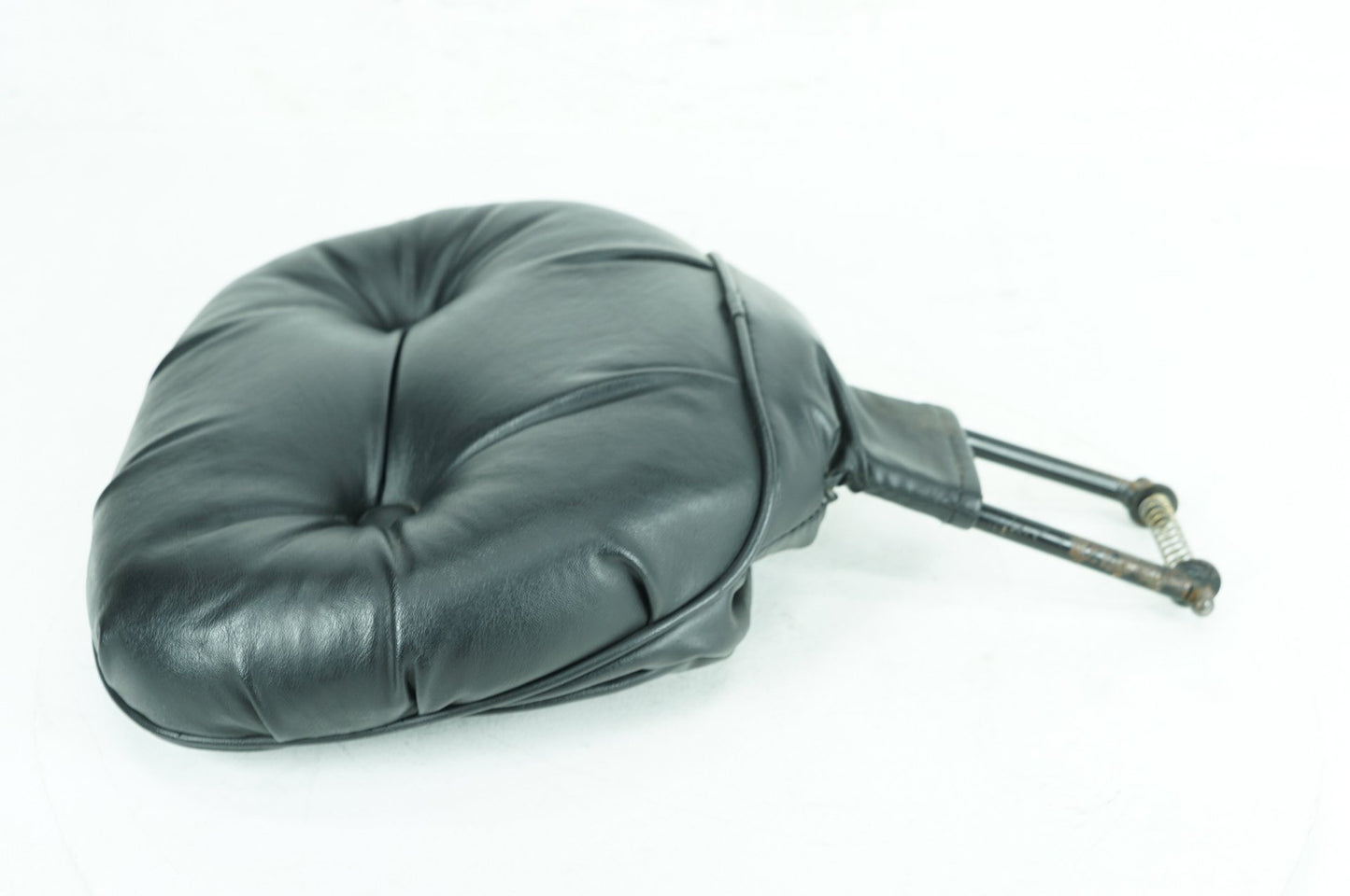 2004 - 2013 Harley-Davidson Sportster 1200 Low Rider Driver Backrest Adjustable Cushion Pad 52586-94A