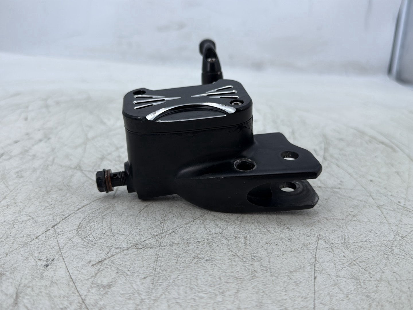 2015 Harley Road Glide Touring FLTRXS OEM Front Right Hand Brake Lever Master Cylinder Reservoir