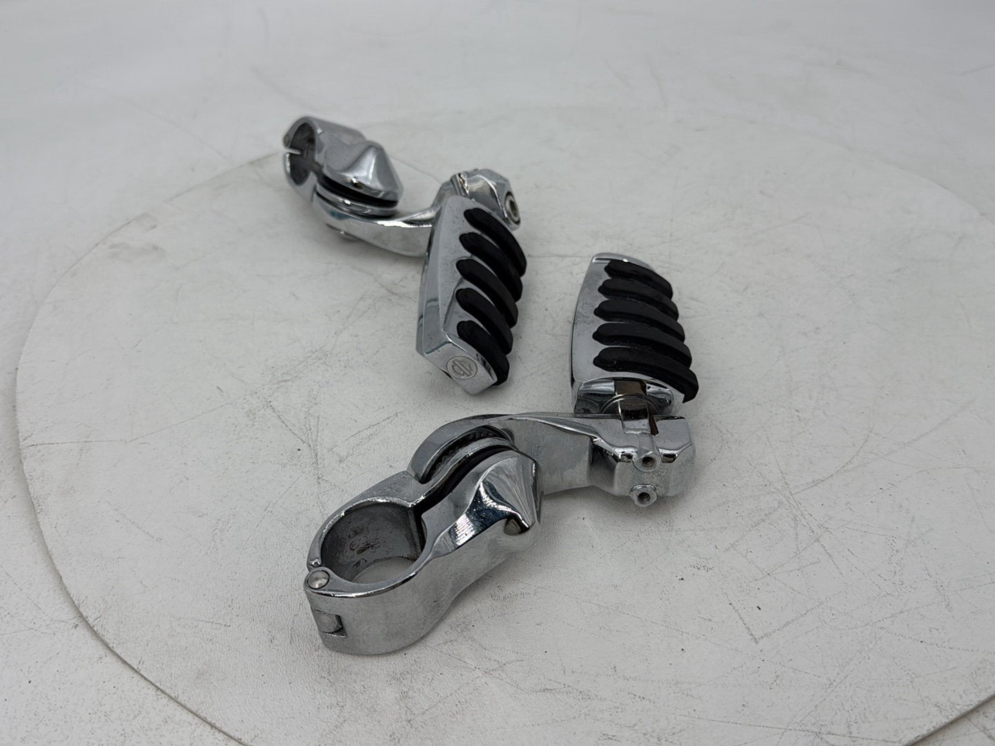 1999 - 2006 Harley-Davidson Touring Electra Glide Front Right Left Highway Foot Pegs 50957-02C