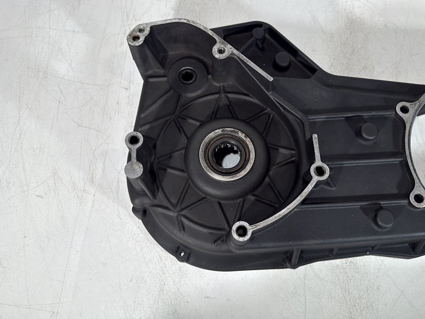 1999 - 2006 Harley-Davidson Touring Road King Police Inner Primary Clutch Cover 60677-01A