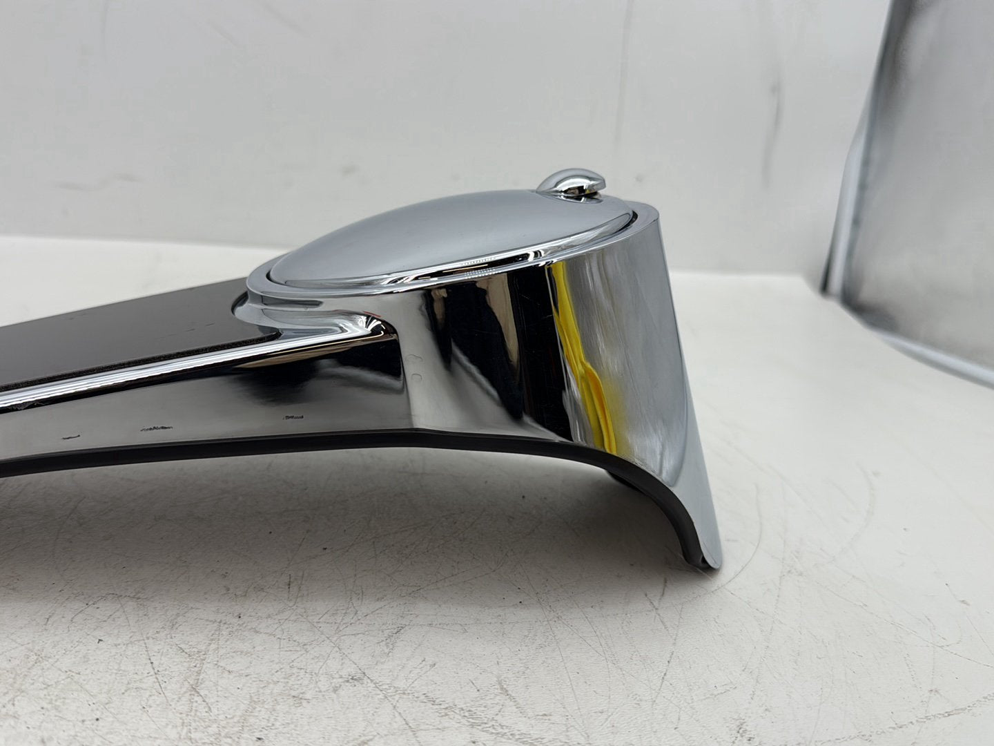 2007 Harley Touring FLHTCU Electra Glide Ultra OEM Fuel Gas Tank Dash Console NOKey