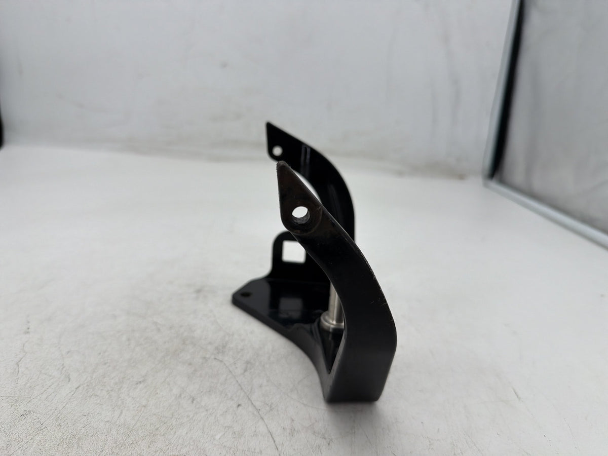 2002 Harley Heritage Softail Classic FLSTC OEM Right 1 Footboard Mount Bracket