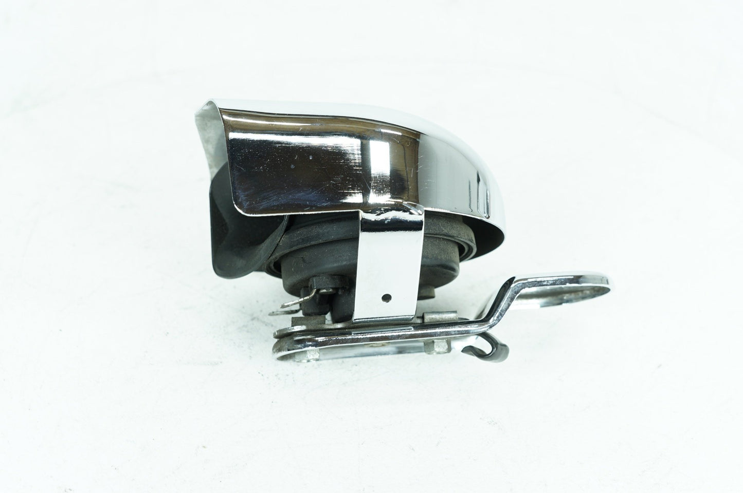 2004 - 2013 Harley-Davidson Sportster Custom Horn Signal Klaxon Chrome Cover 69060-90F