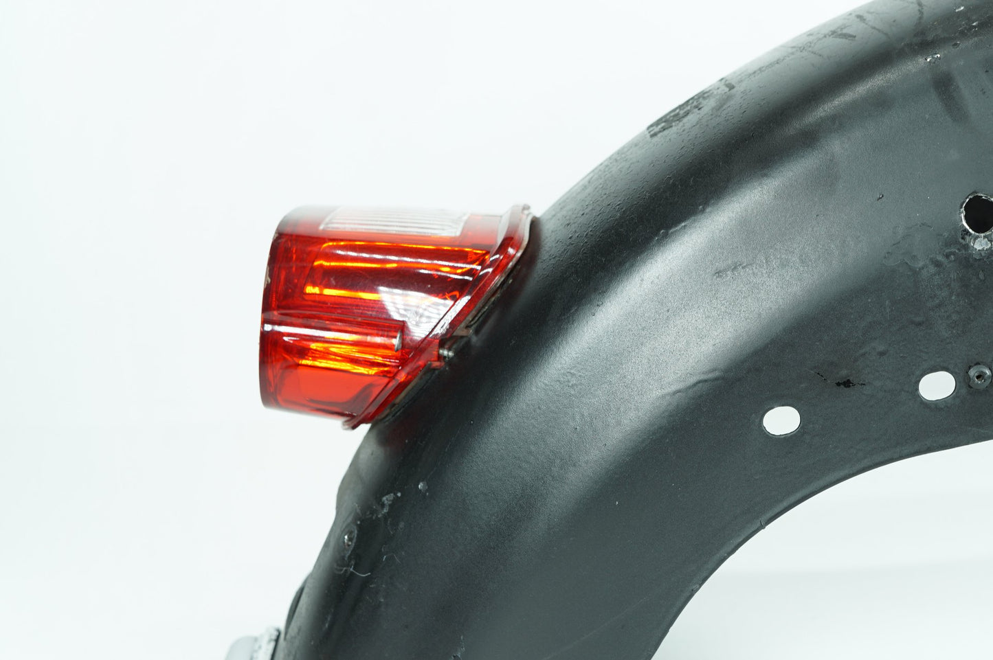 2004 - 2013 Harley-Davidson Sportster Base 883 Rear Wheel Fender Taillight Brake Lamp  	59847-10