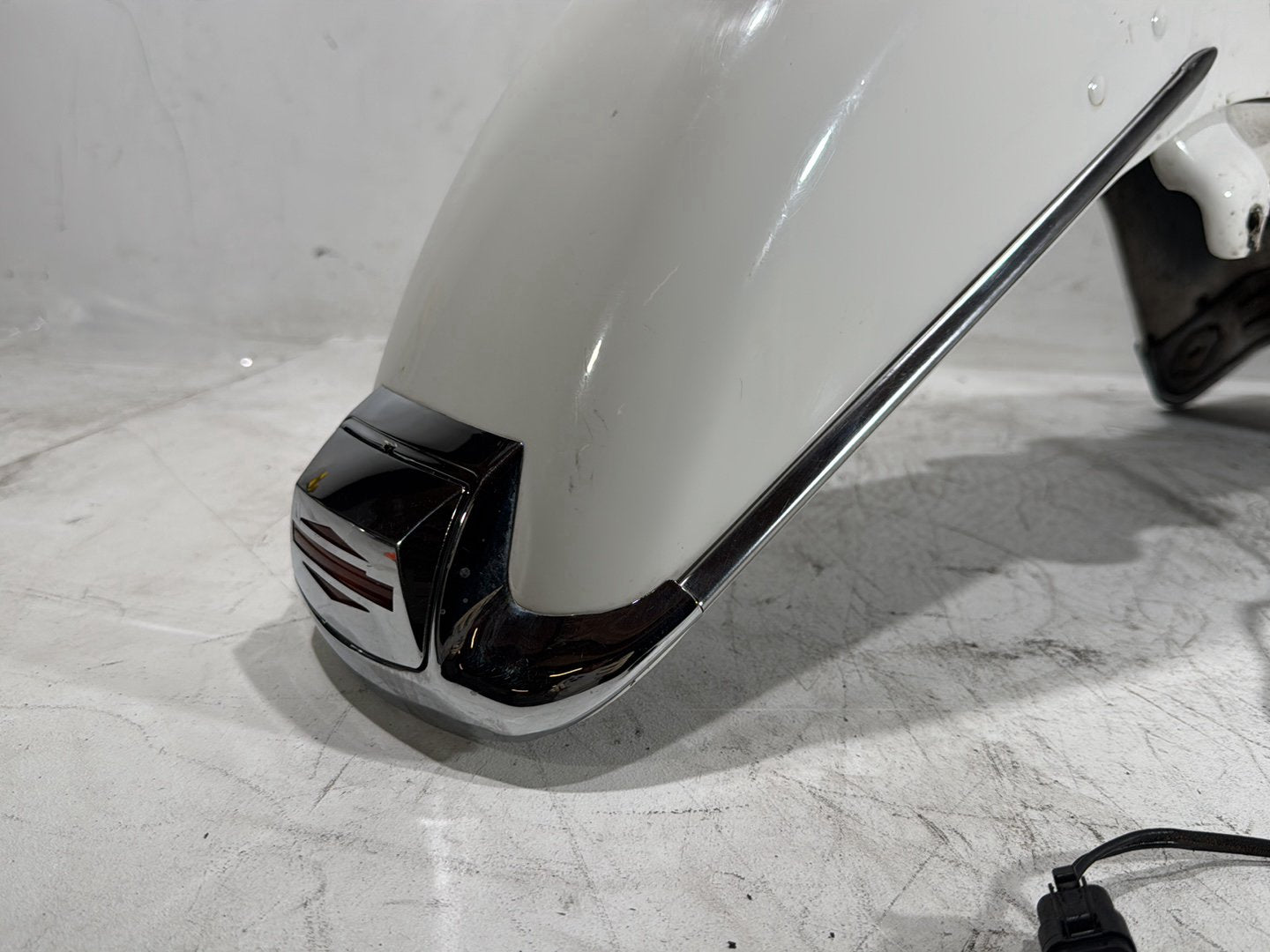 1996 Harley Road King Touring Police FLHPI OEM Front Wheel Fender Shell Panel