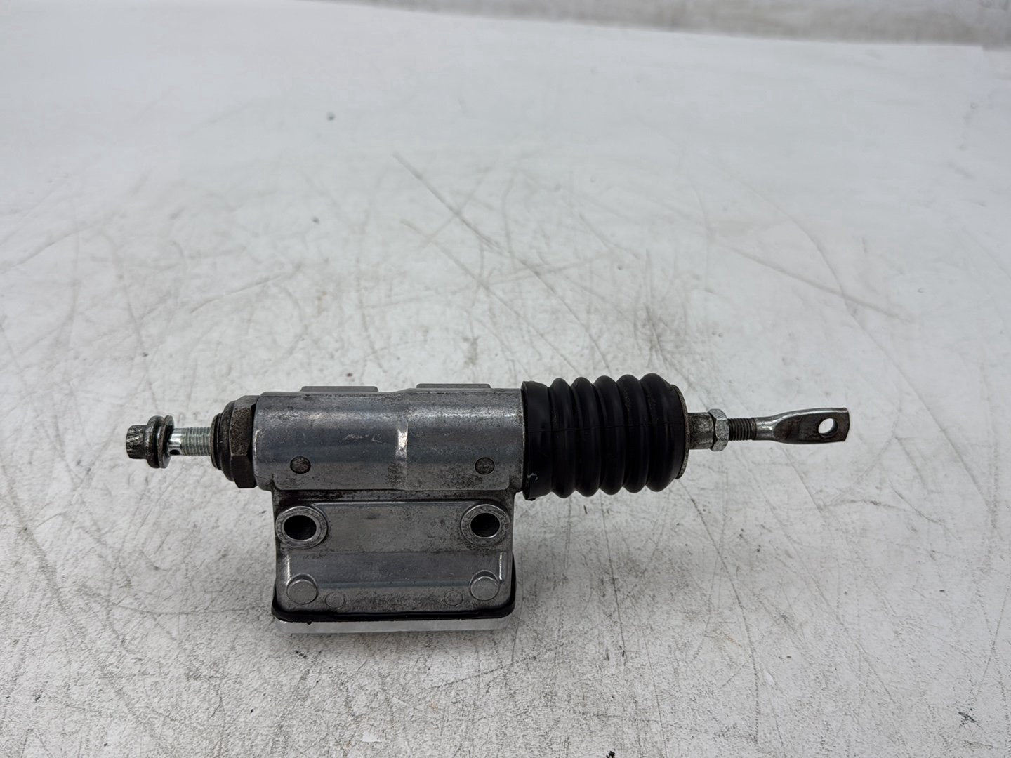 1997 Harley Sportster 1200 Custom XL1200C OEM Rear Brake Master Cylinder Reservoir