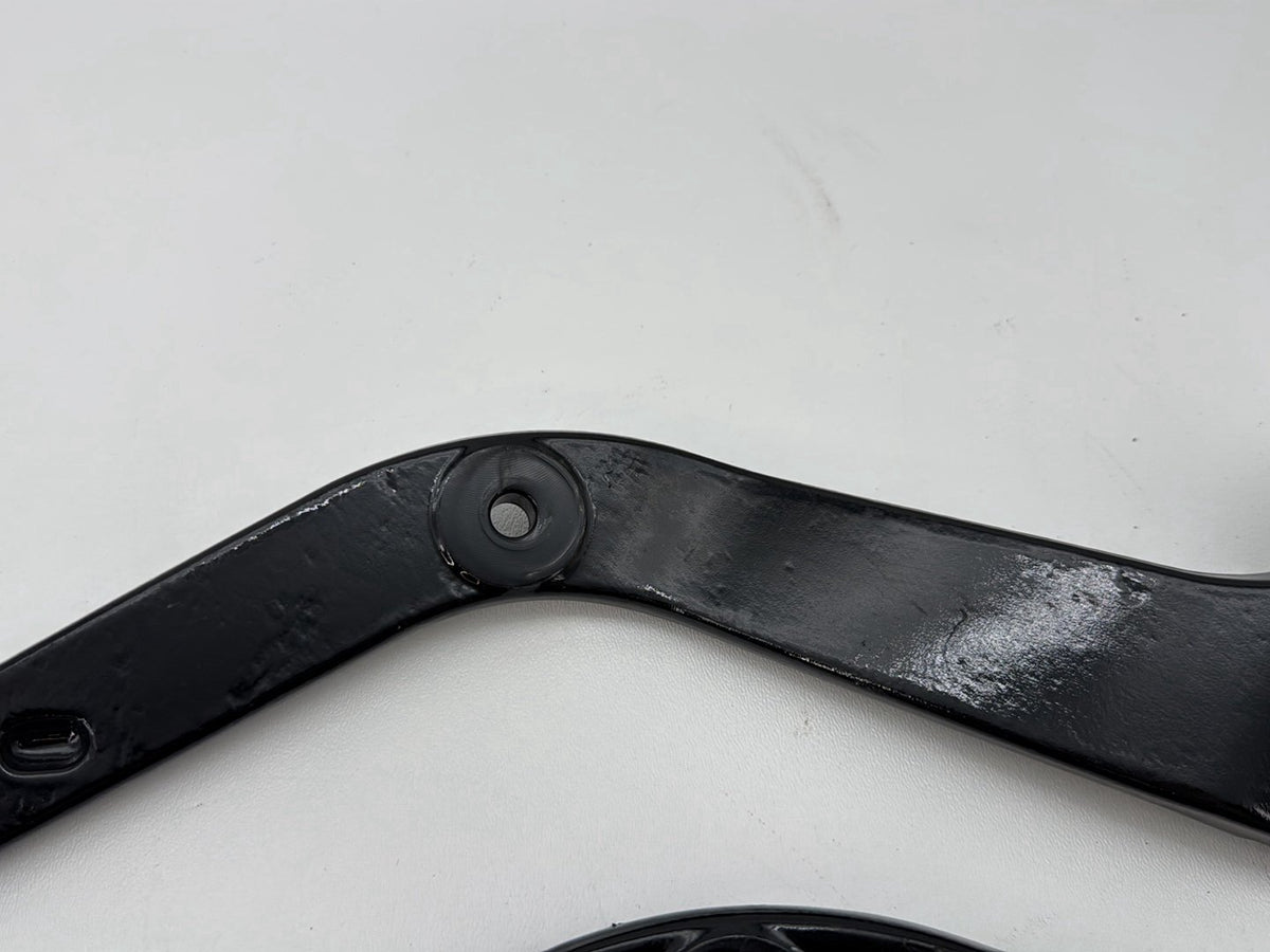 2008 Harley Softail Deluxe FLSTN OEM Rear Left & Right Fender Support Bracket