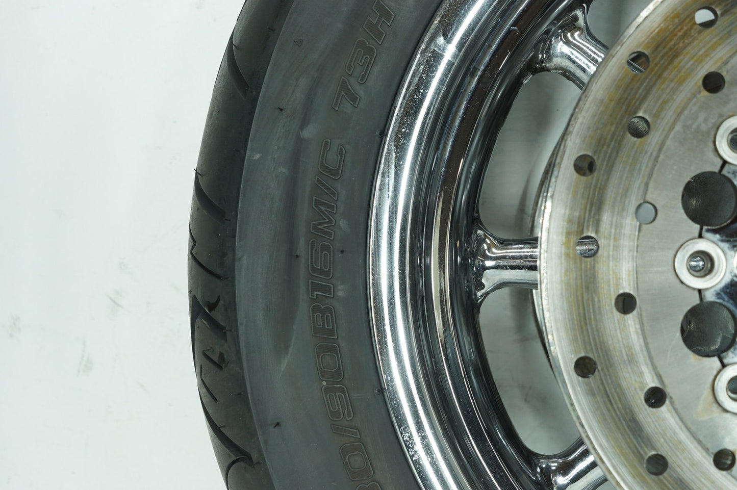 2007 - 2012 Harley-Davidson Touring CVO Electra Screamin Eagle Front Wheel Rim Tire 130/90B16